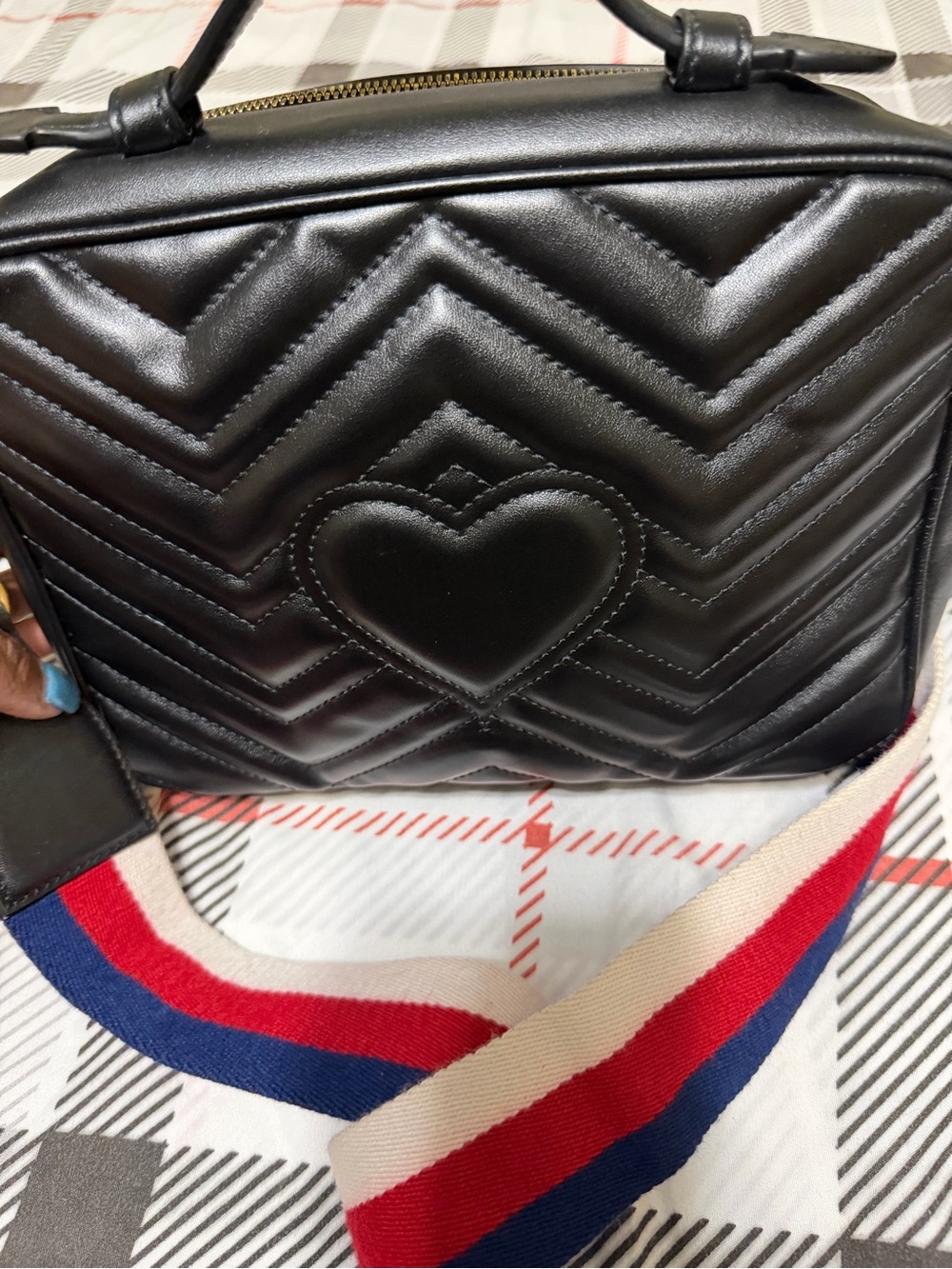 Gucci GG Marmont Black Leather Crossbody Bag with Red-White-Blue Strap - Picture 3 of 9